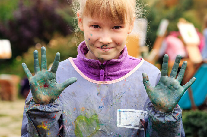 tootoad-bigstock-Little-painter-after-workshop-77639195-edit-881x587